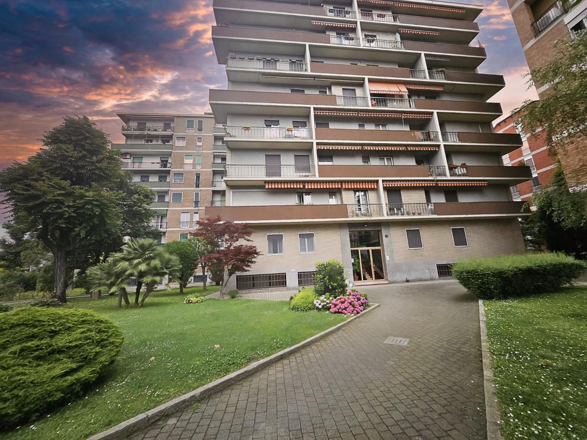 Hbhall Linate Apartment มิลาน ภายนอก รูปภาพ